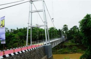 Jembatan-Gantung2